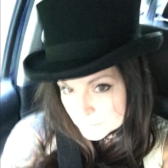 Meet your Posher, Nancy - Picture 1 of 1